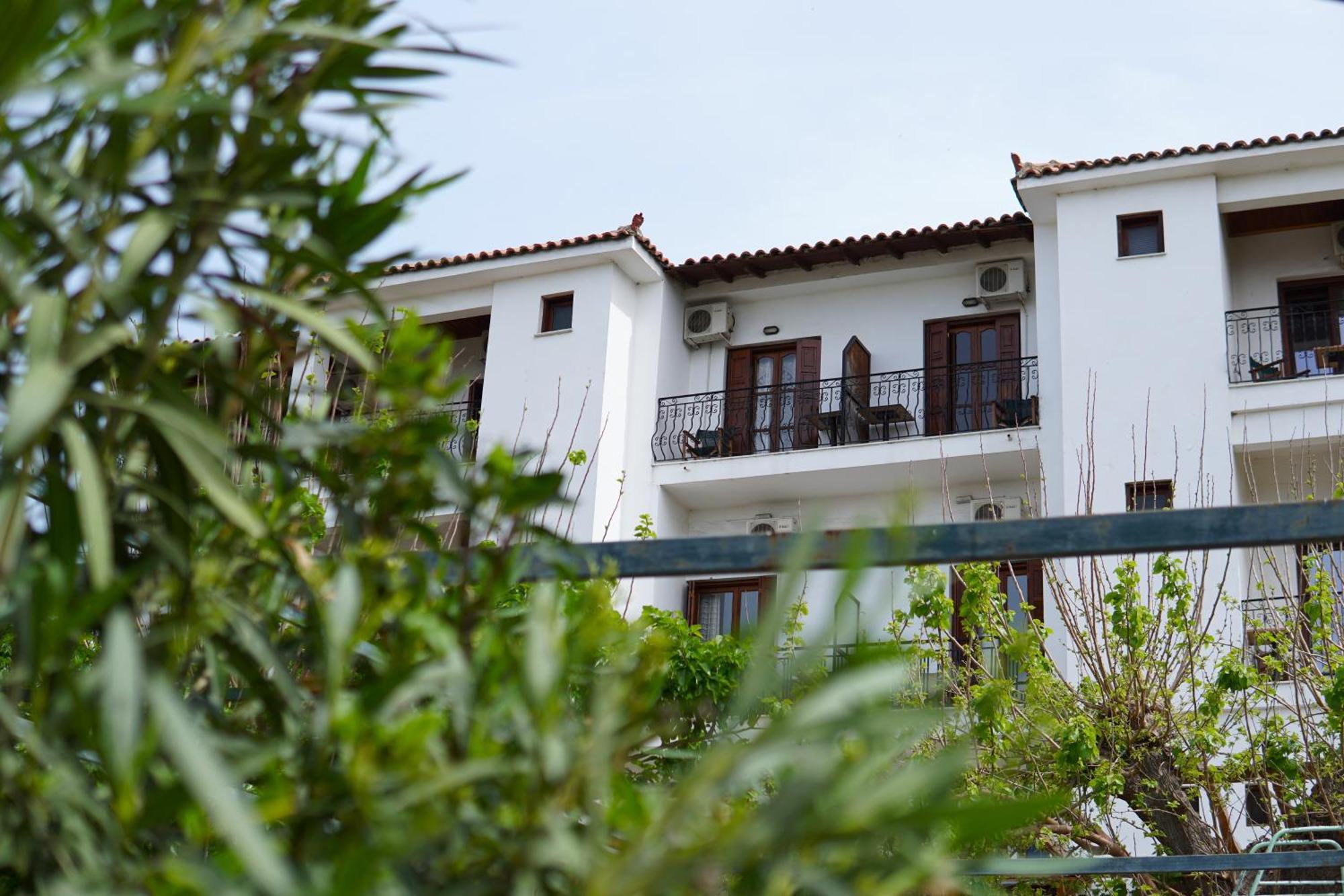 Hotel Defkalion Alli Meria Exterior photo